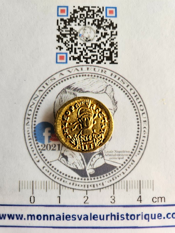 Solidus de Léon Ier (457-474) – Constantinople – Victoire à la croix – Or pur 4,38 g – Image 3