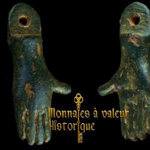 Pendentif-amulette romain en bronze ✋ (main droite) — IIe–IIIe s. ap. J.-C.