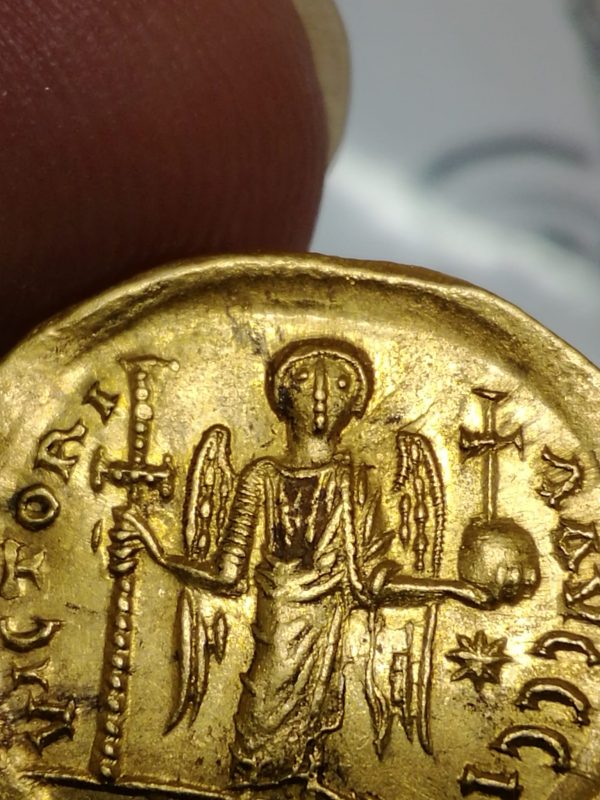 Pièce de monnaie en or romaine solidus Justin Ier – Image 6
