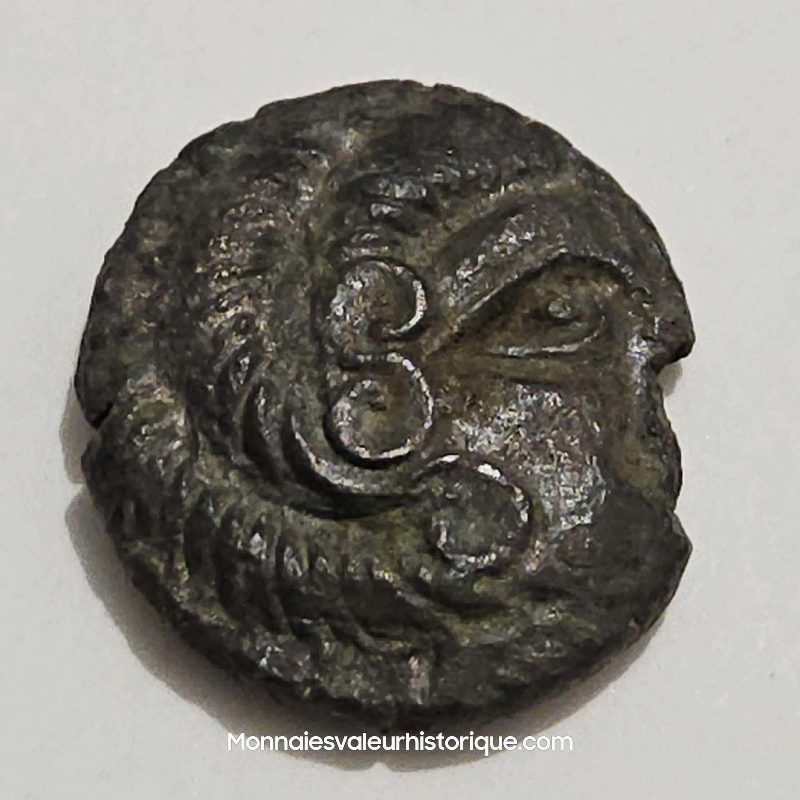 coriosolites (Région de Corseul, Cotes d'Armor) Statère de billon, classe II – Image 3