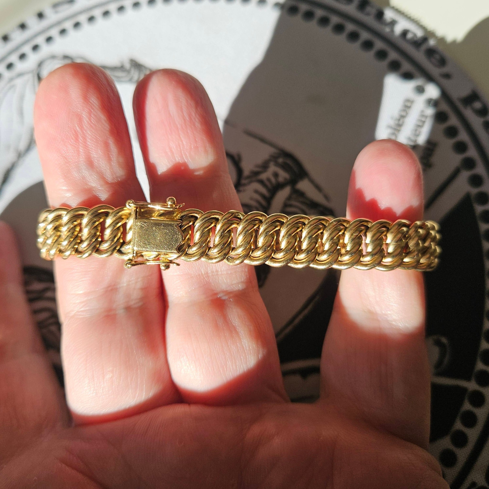Chaîne en OR (bracelet, gourmette maille américaine)