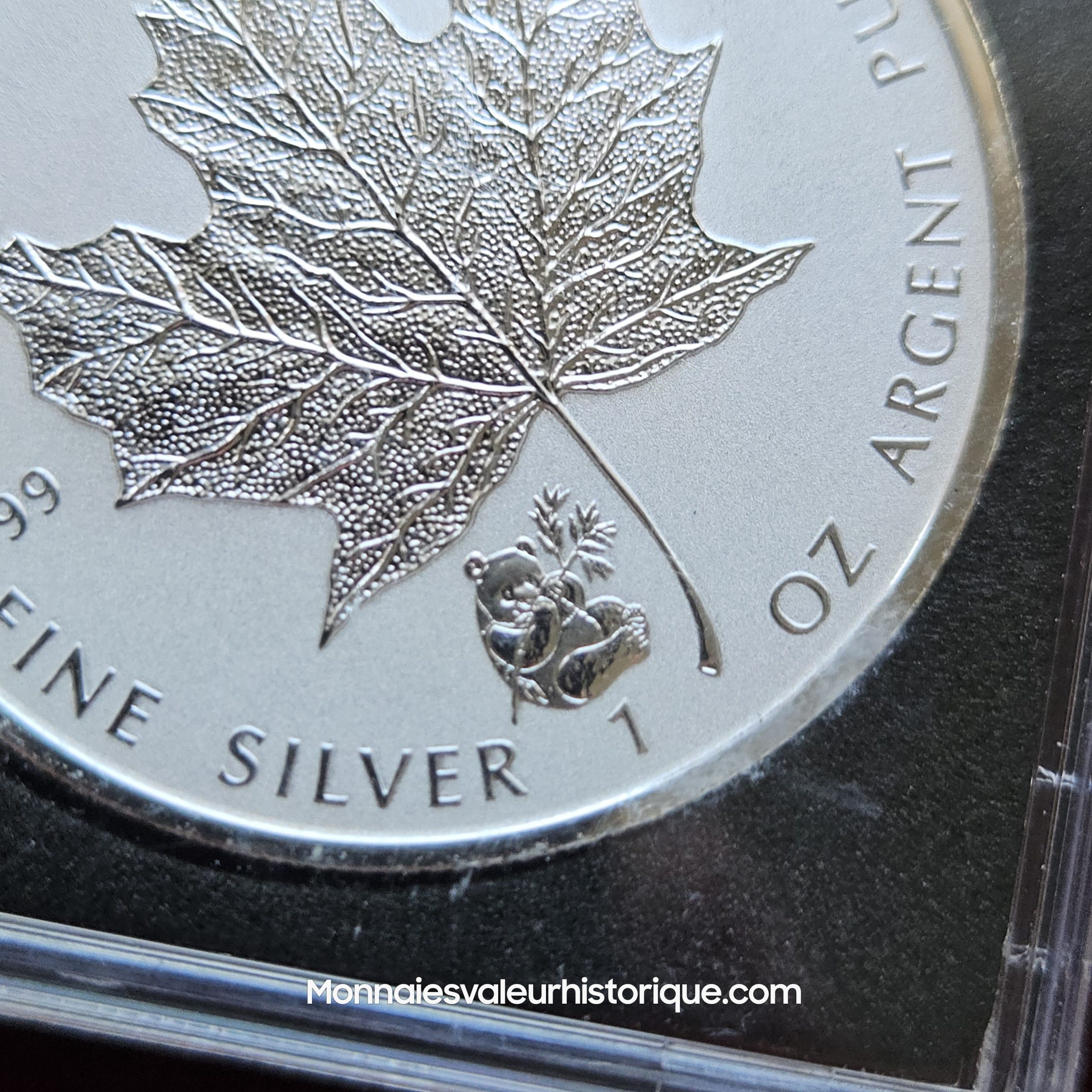 🇨🇦 Lot 2 oz Silver Maple Leaf (2016 & 2017) – Panda Privy Mark – Reverse Proof
